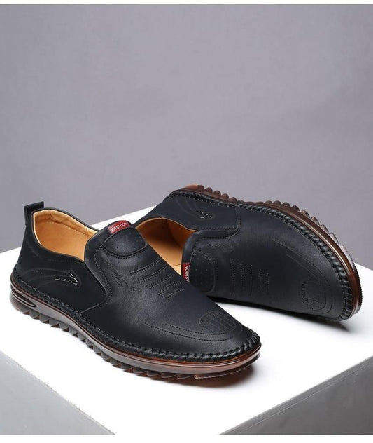 Men Leather Soft Casual Shoes (Black)